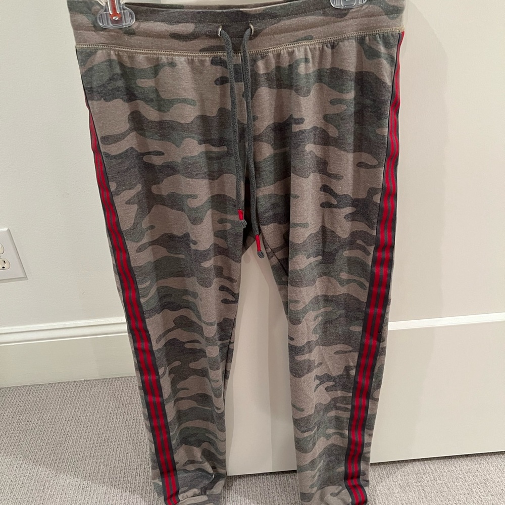 PJ Salvage camo joggers